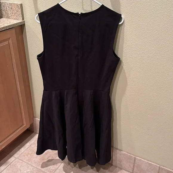 Diane Von Furstenberg woman's black cocktail dress - Picture 8 of 10